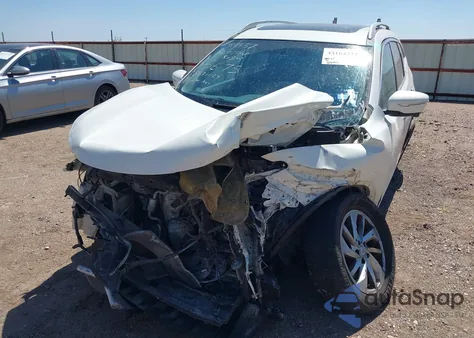 2014 Nissan Rogue S/Sl/Sv z USA, uszkodzony, nr VIN 5N1AT2MV7EC865675